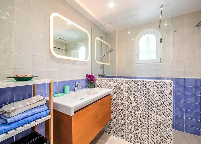 Sol By Interhome * 칼페