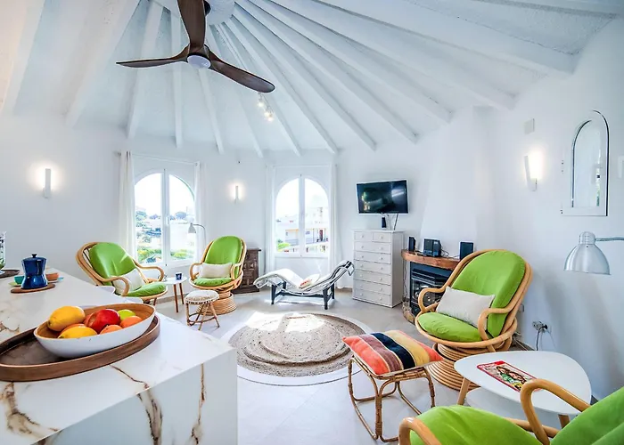 Sol By Interhome * 칼페